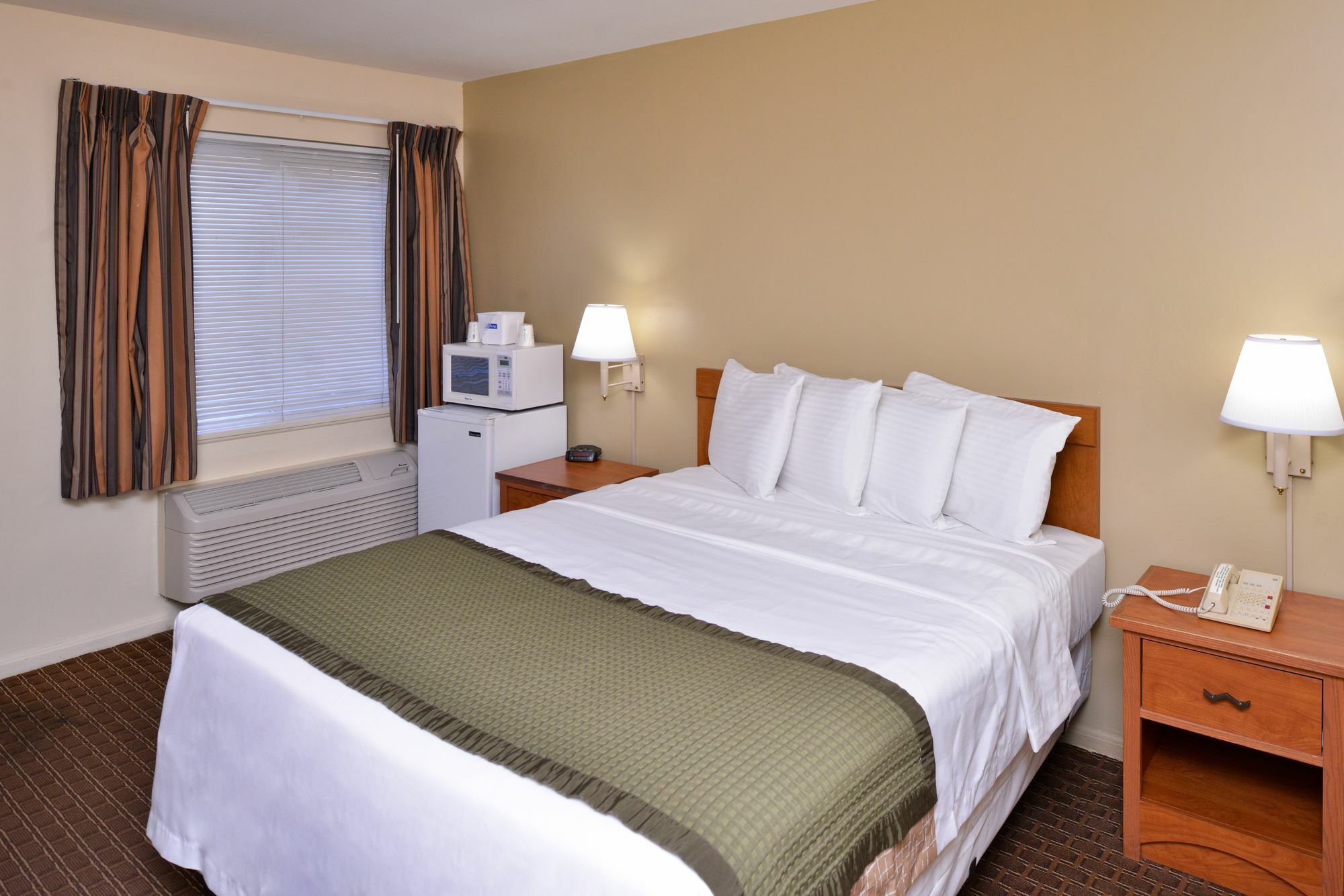 Travelodge By Wyndham Eugene Downtown/University Of Oregon Eksteriør billede